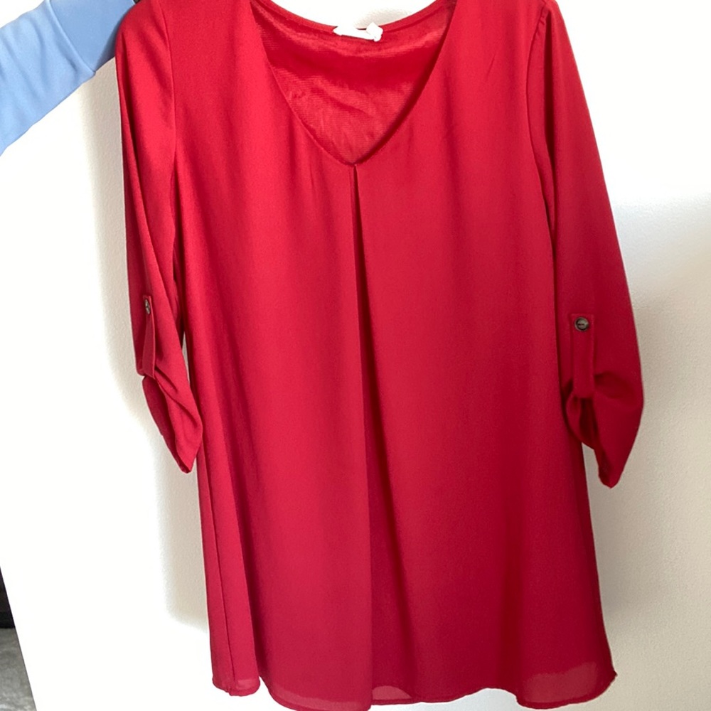 Lush red dress with sleeves